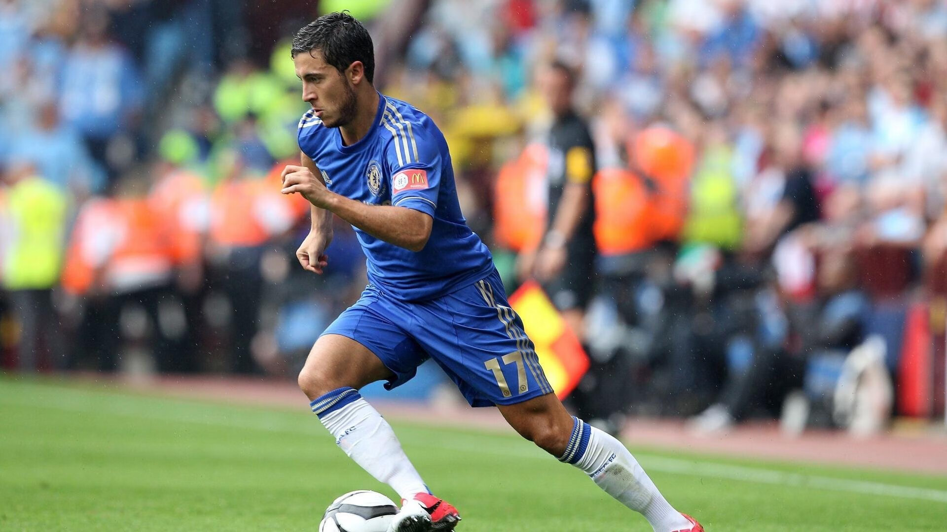 UFC 303,佩雷拉KO普罗哈兹卡卫冕成功,中国新星李凯文惊艳首秀