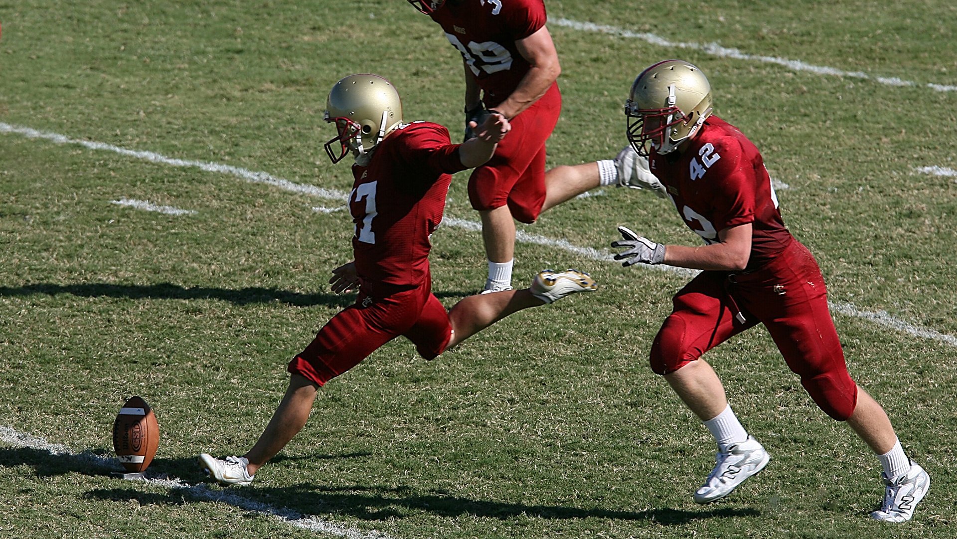 王者归来!XX队强势卫冕联赛冠军,书写传奇新篇章