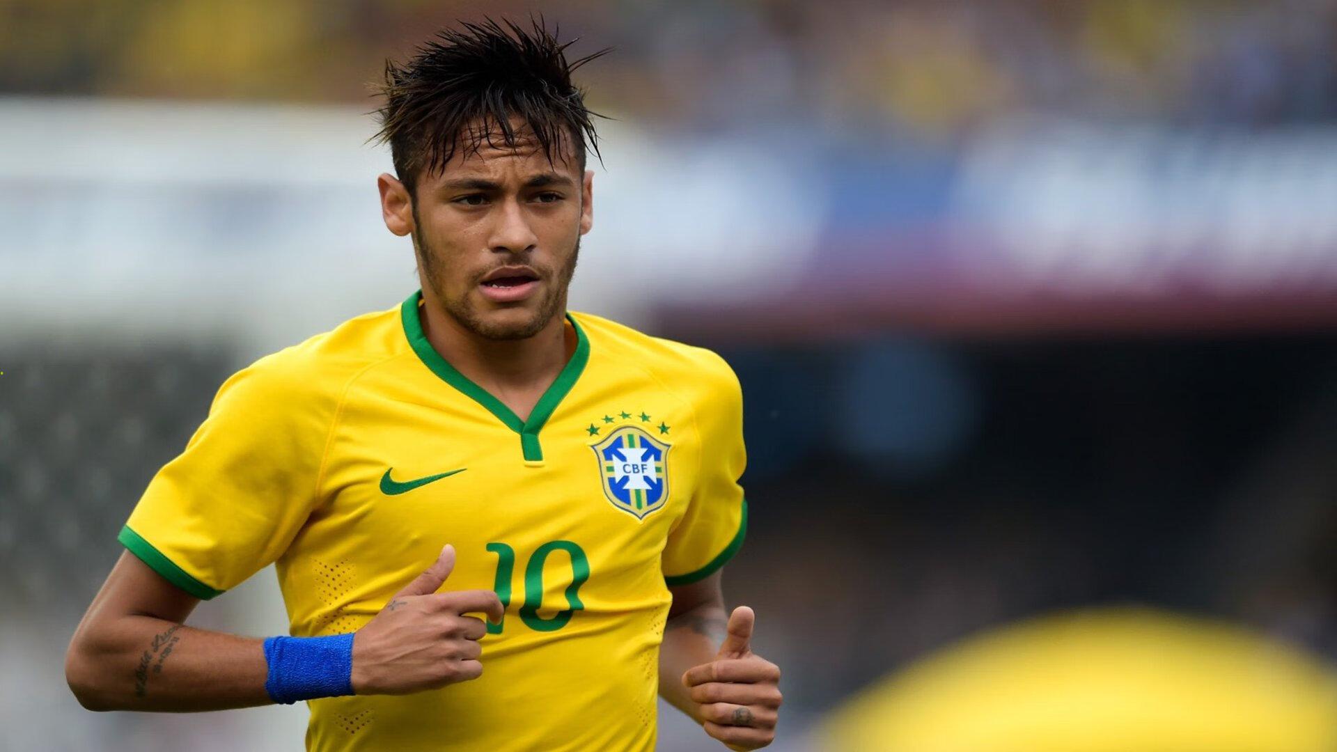 足坛震撼!天价转会刷新纪录,超级巨星加盟豪门引全球瞩目