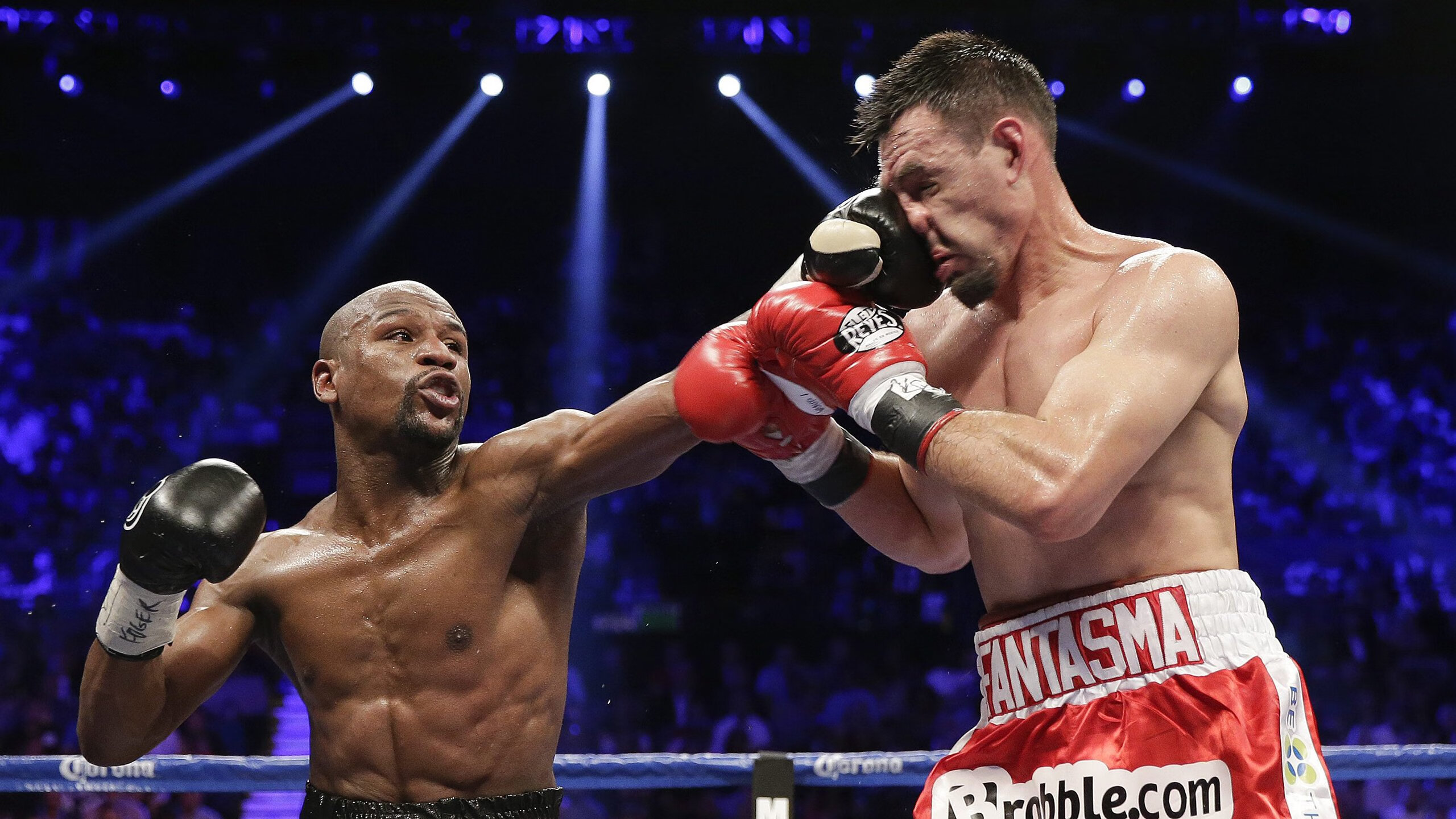 菲尔普斯，泳坛传奇的辉煌生涯与不朽遗产