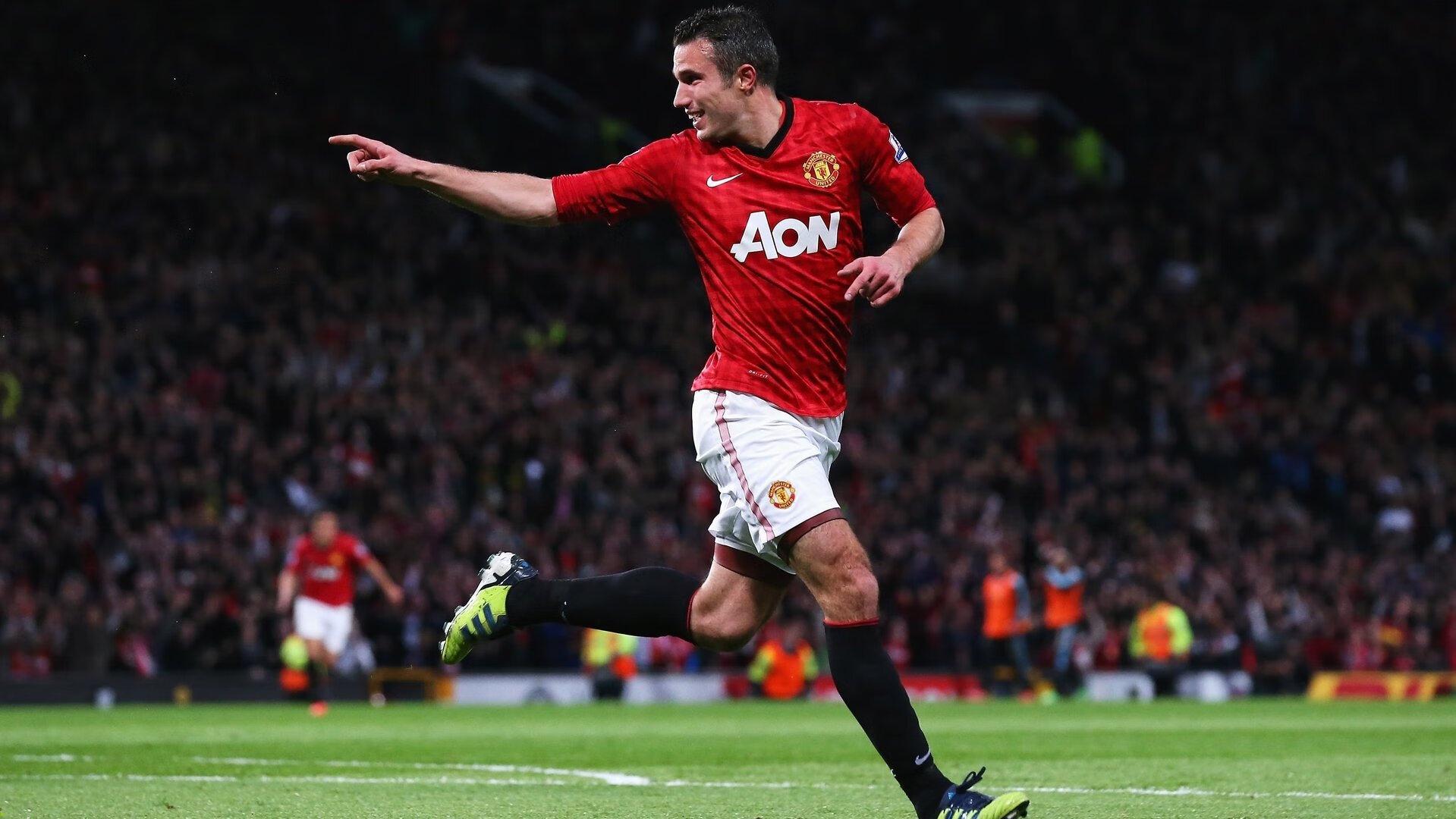 C罗梅开二度助球队逆转胜利，传奇继续书写辉煌